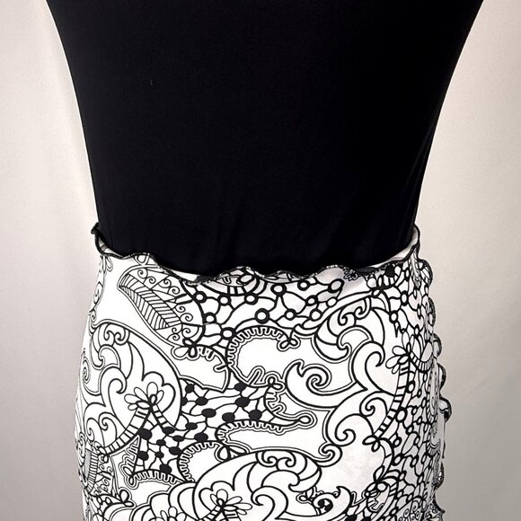 Haystacks Reversible Black & White No Wrinkle Skirt, Size M - Picture 3 of 3